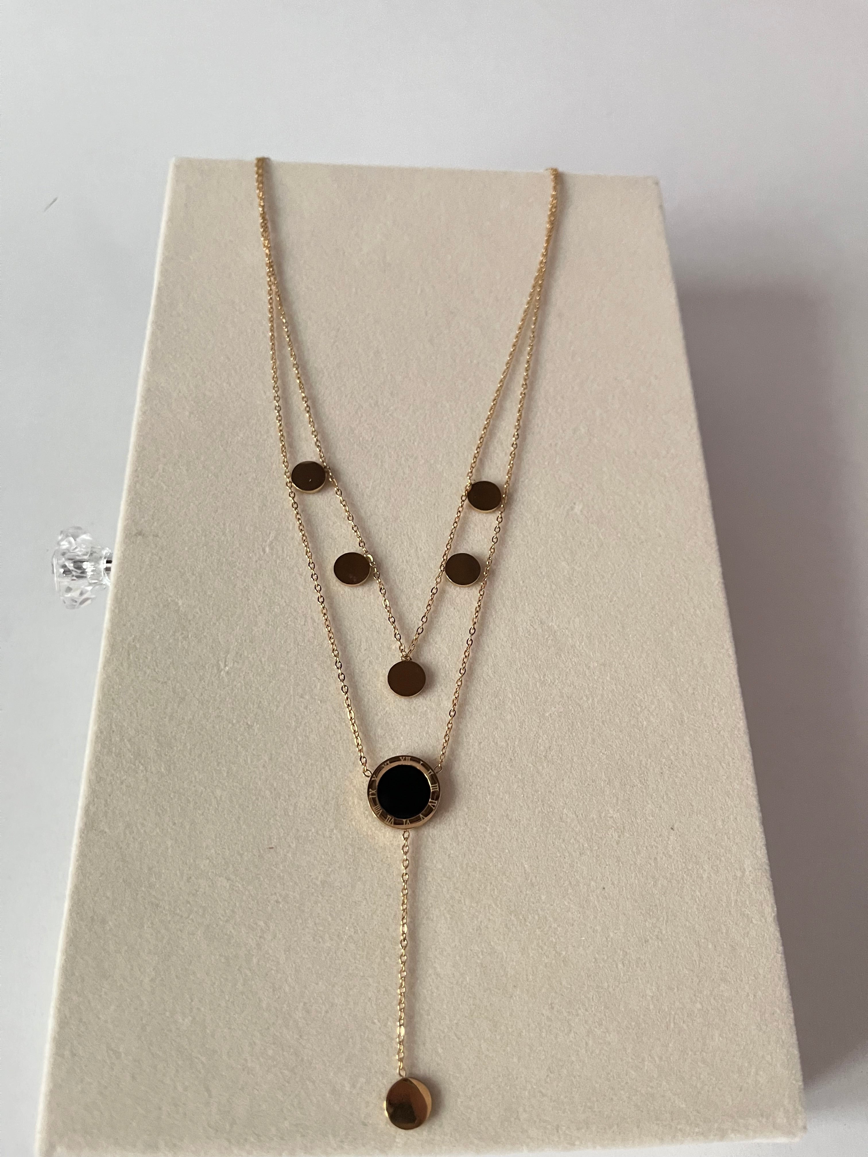 Seoul eclipse necklace