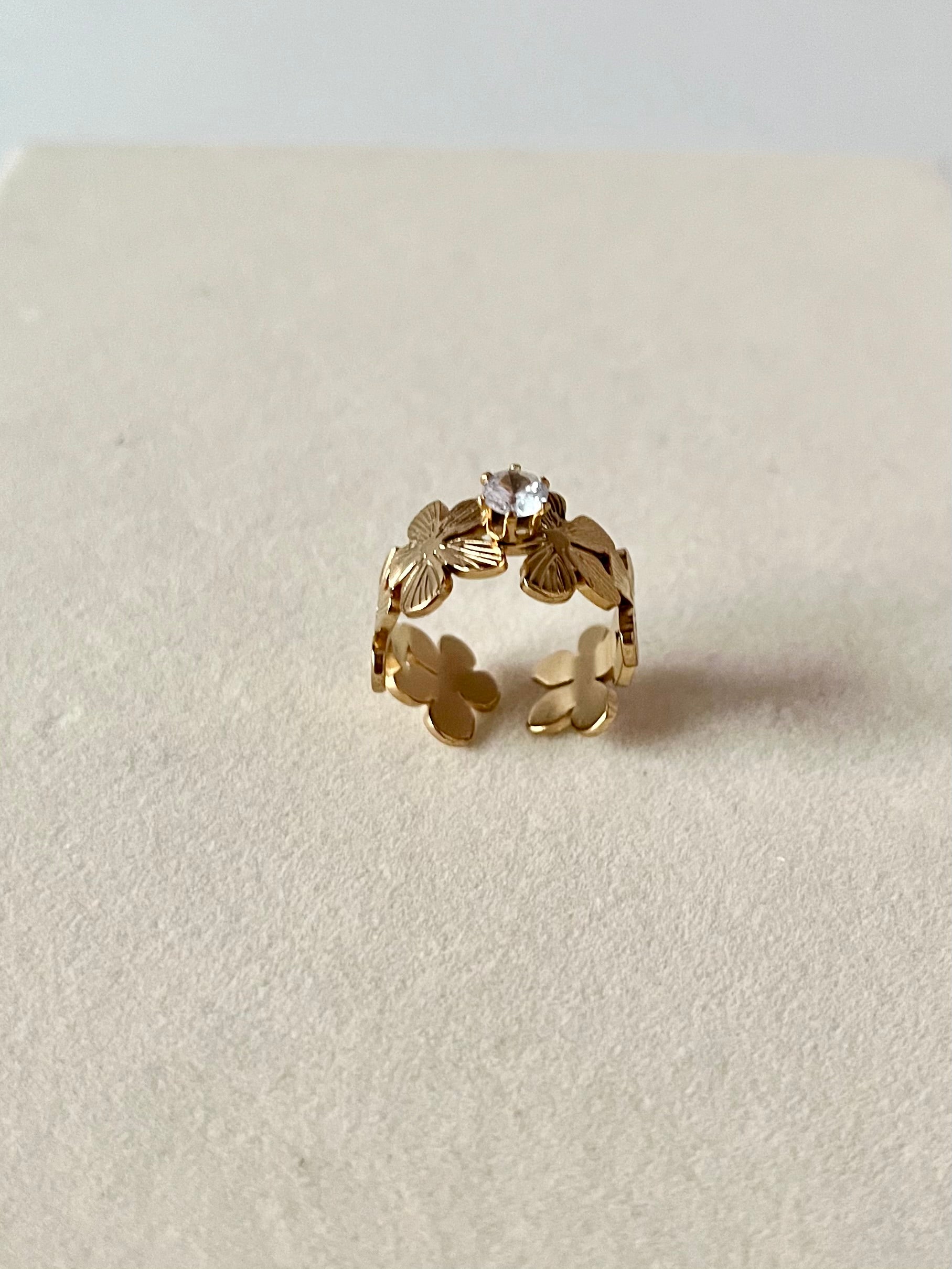 Seoul semi flower ring