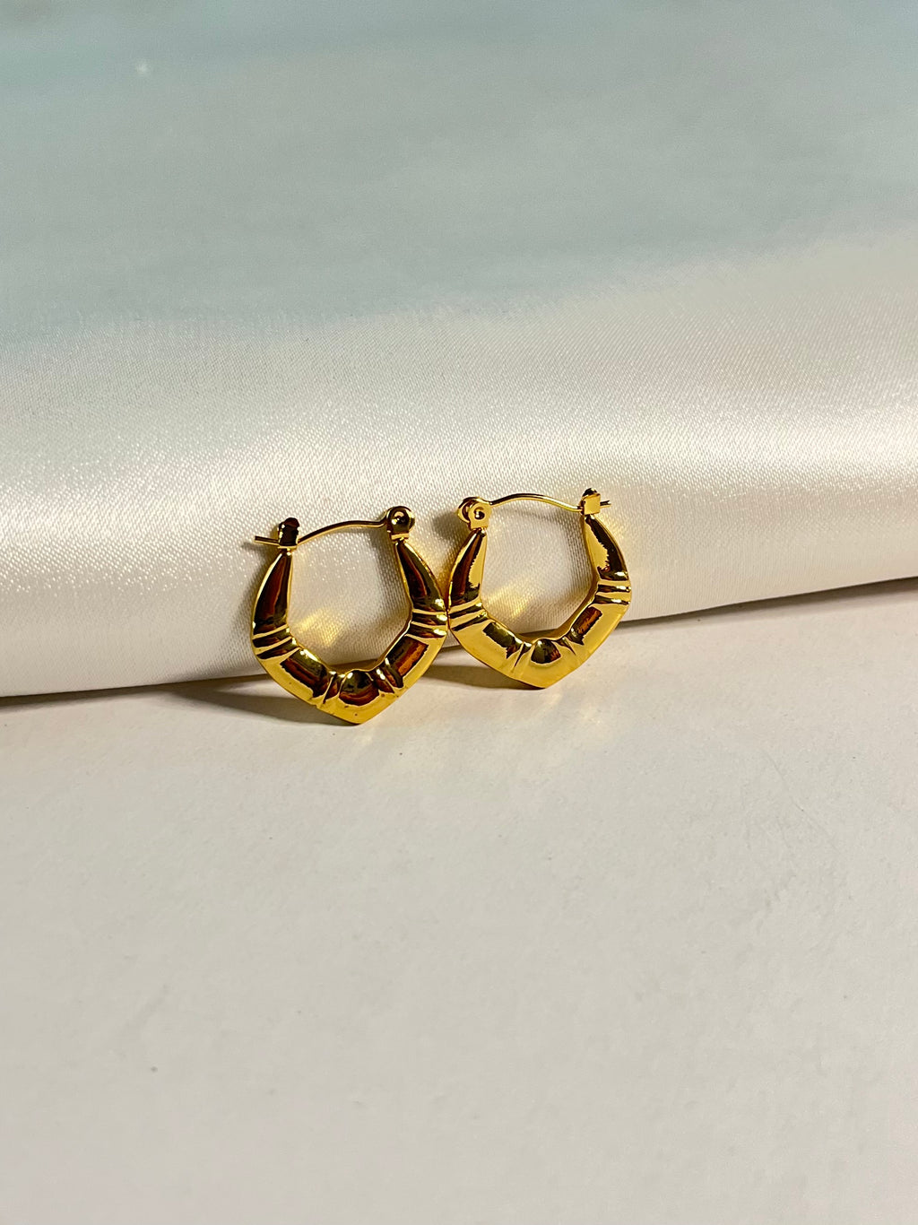 The fluted hoops