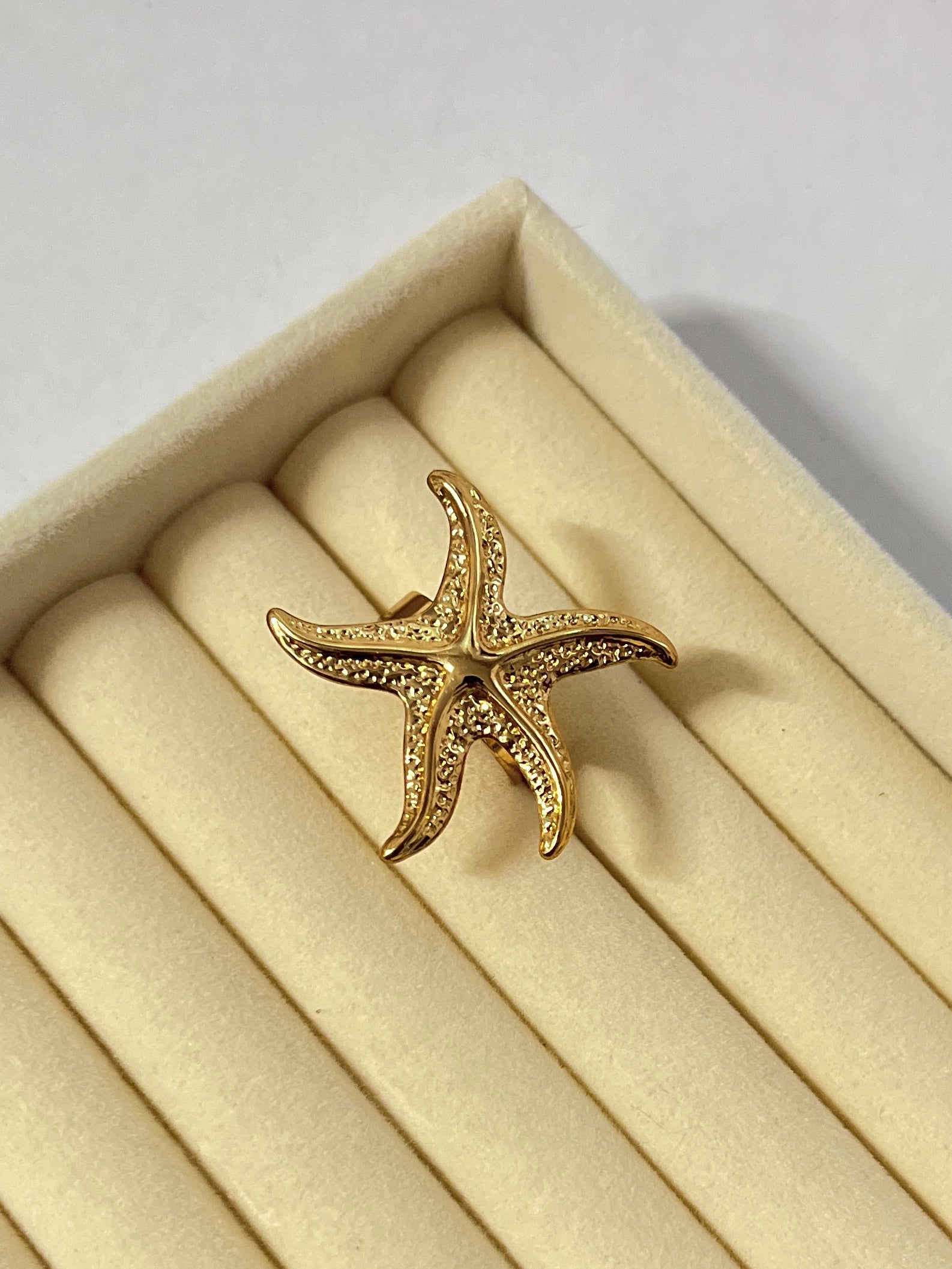 Seoul starfish ring