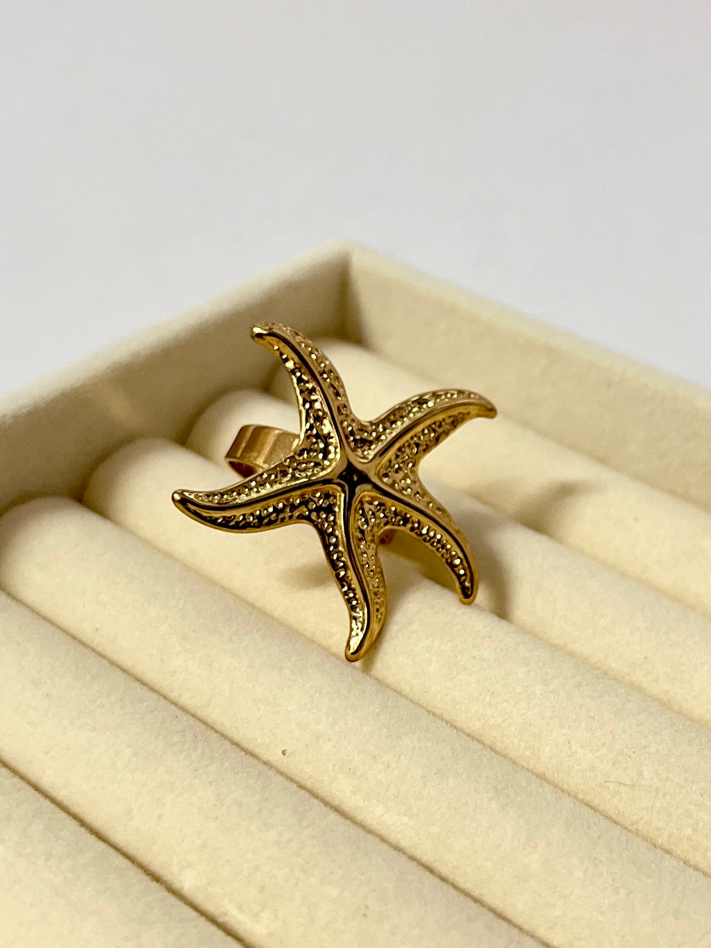 Seoul starfish ring