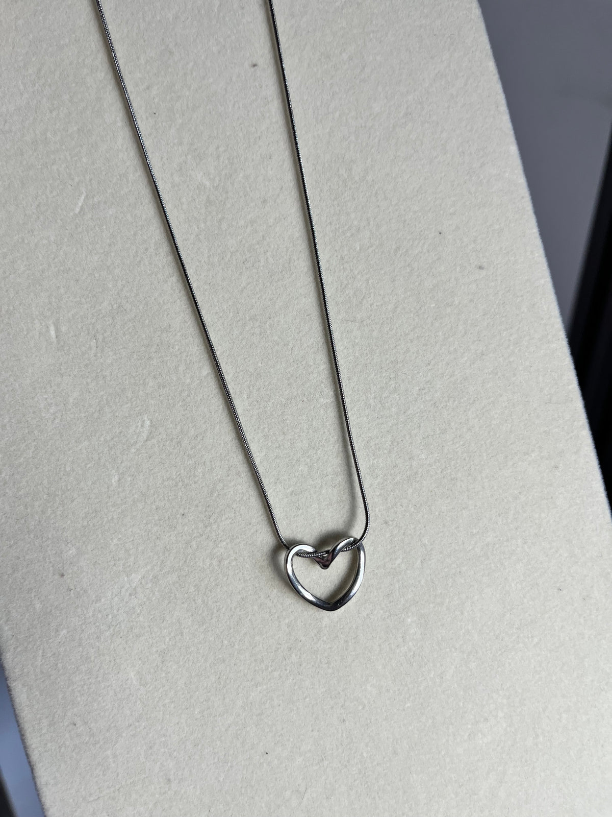 Seoul silver heart pendant