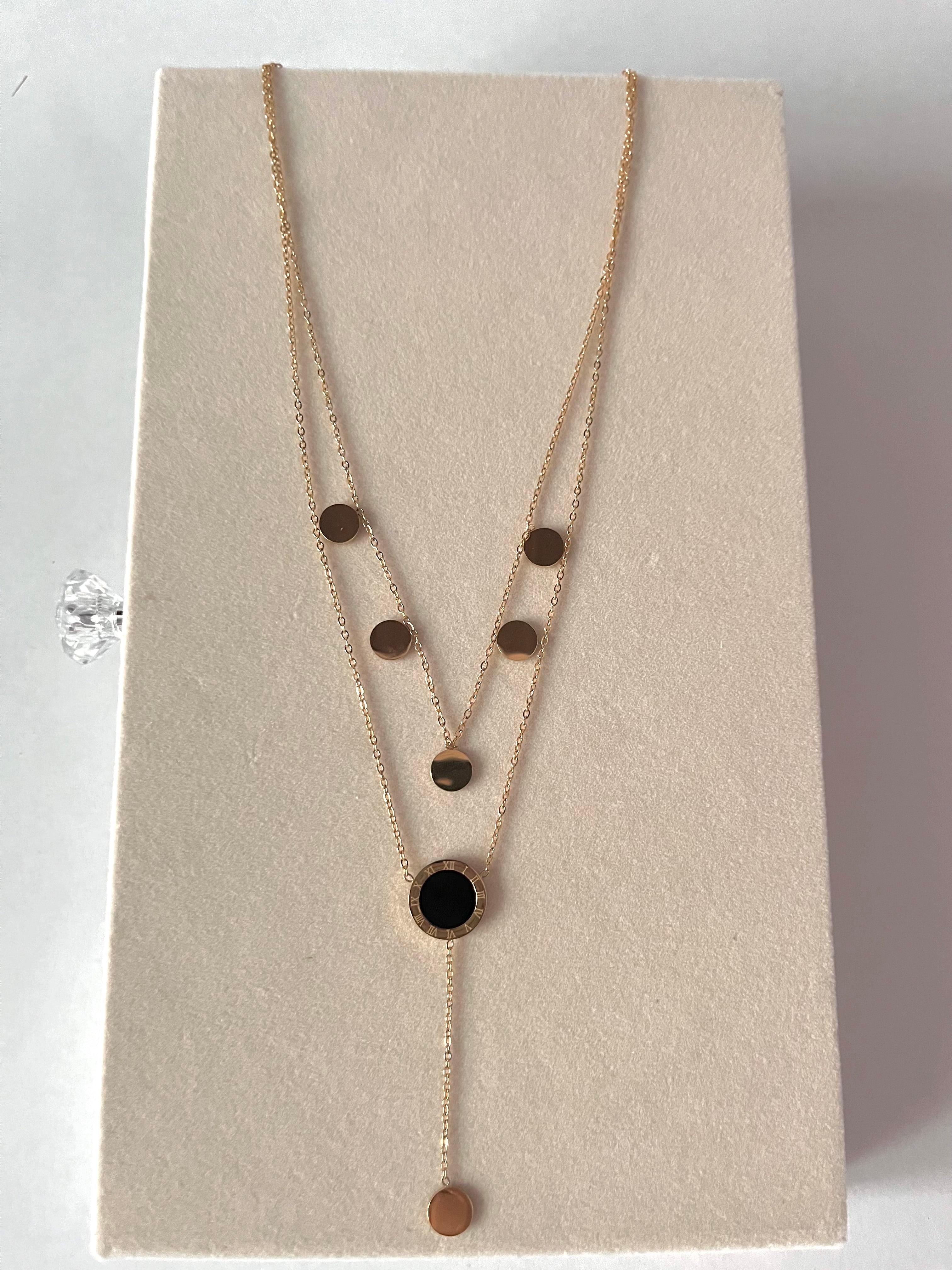 Seoul eclipse necklace