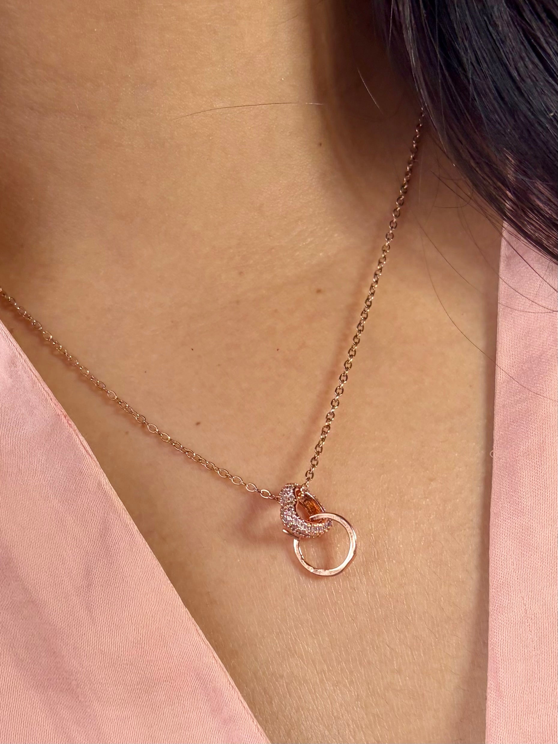 Proposal neck chain