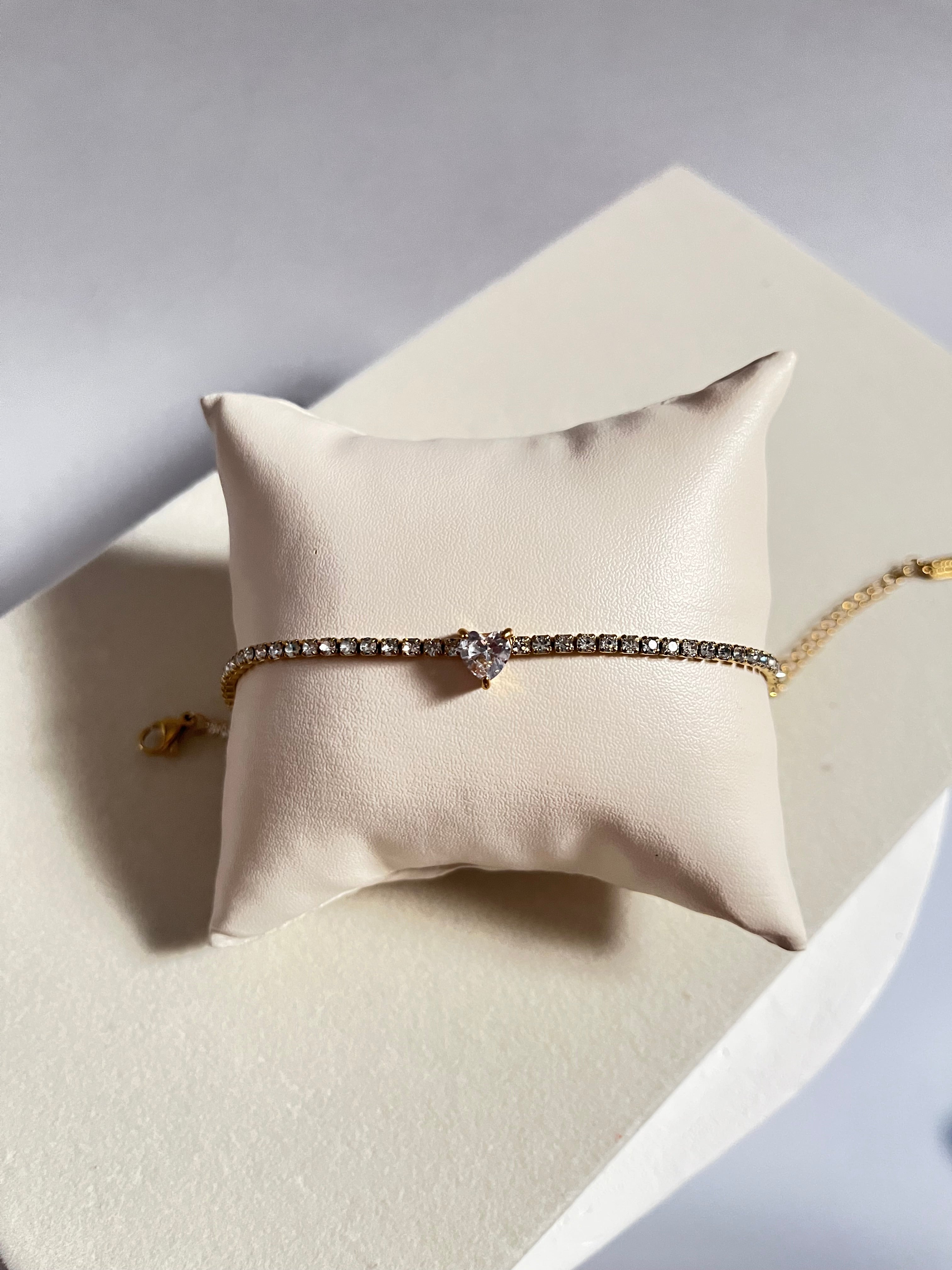 Seoul tennis heart bracelet