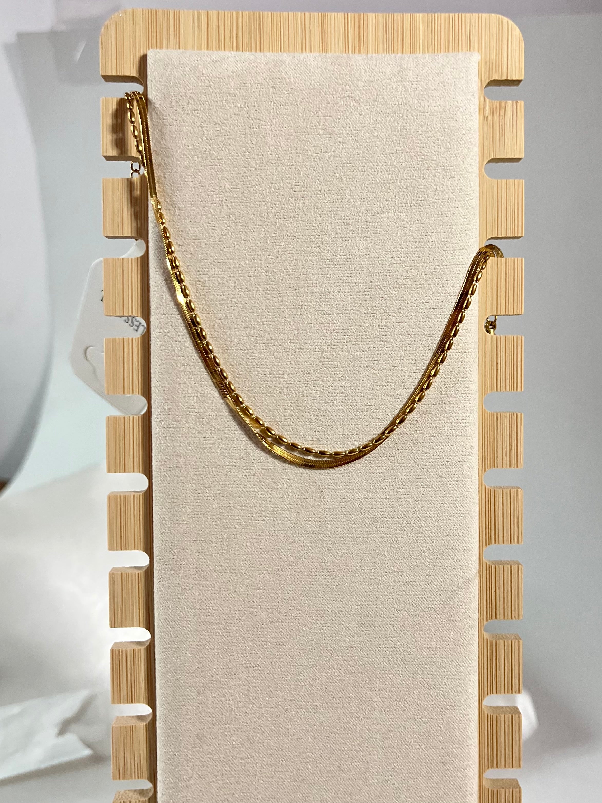 Serpent-inspired anklet
