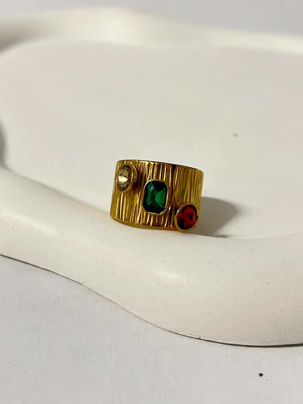 Seoul precious ring