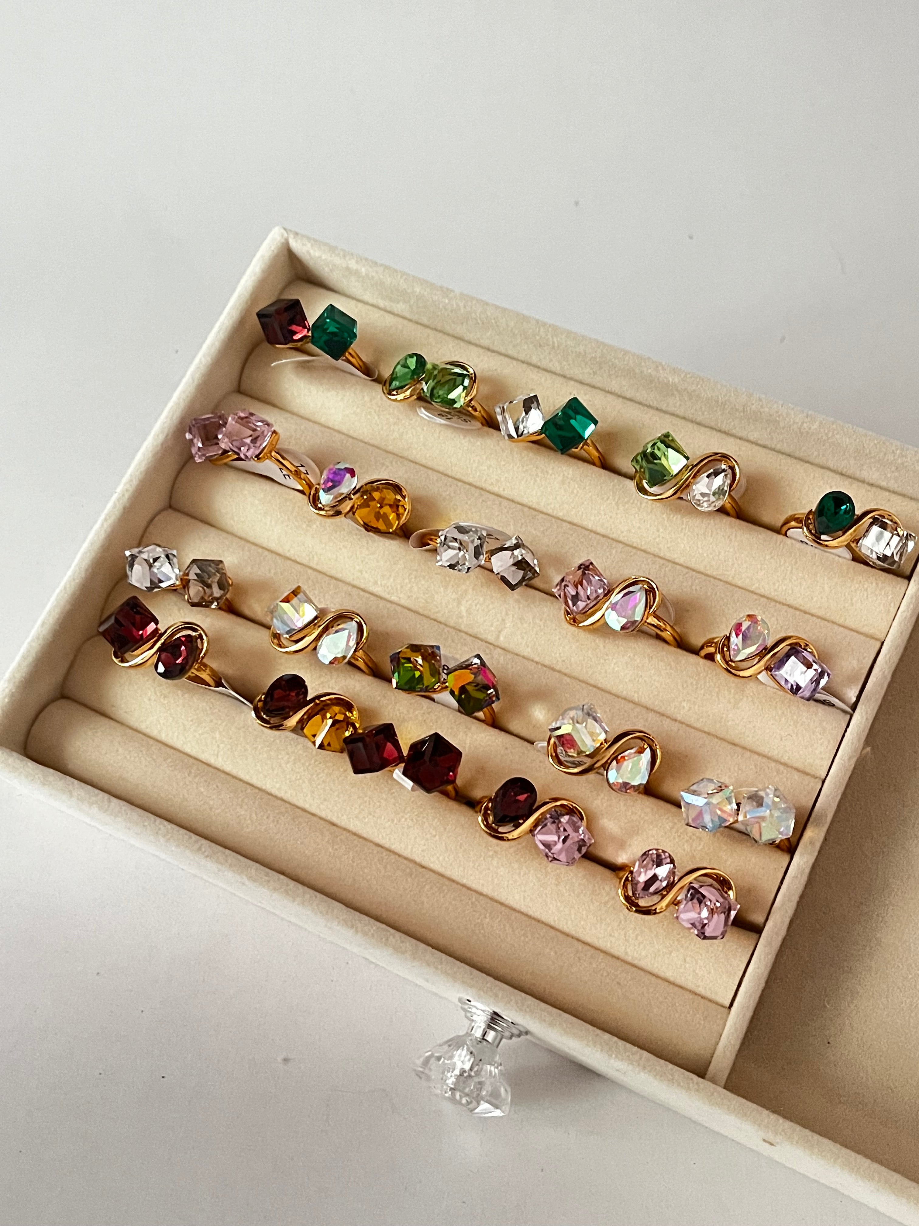 Buy any two ring @899