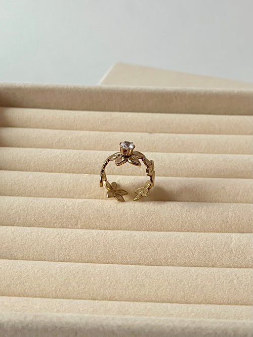 Seoul demi flower ring