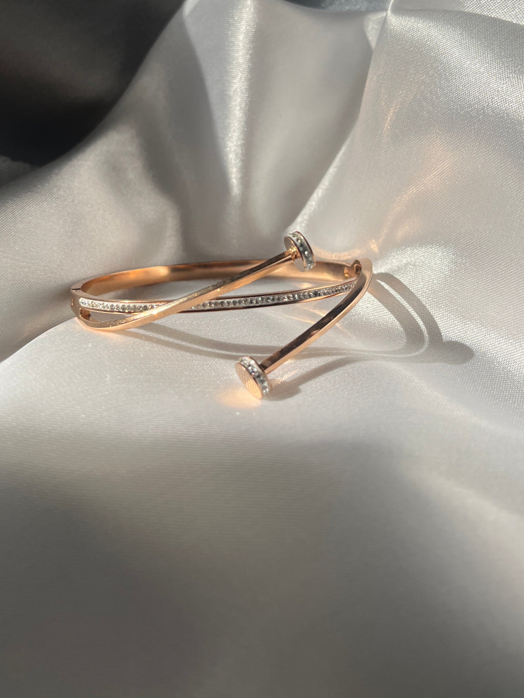 Trishya rose gold bracelet