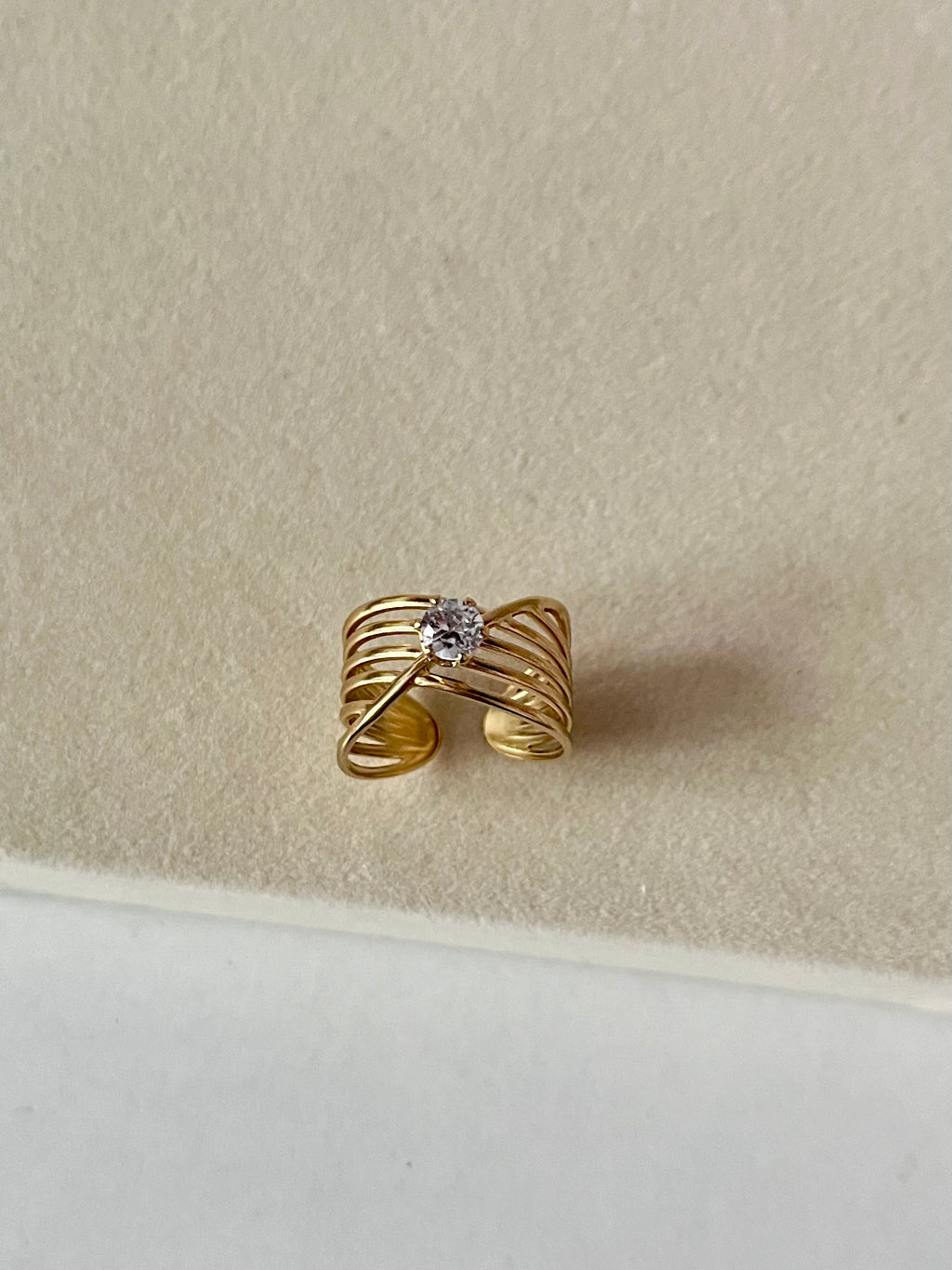 Seoul precious ring