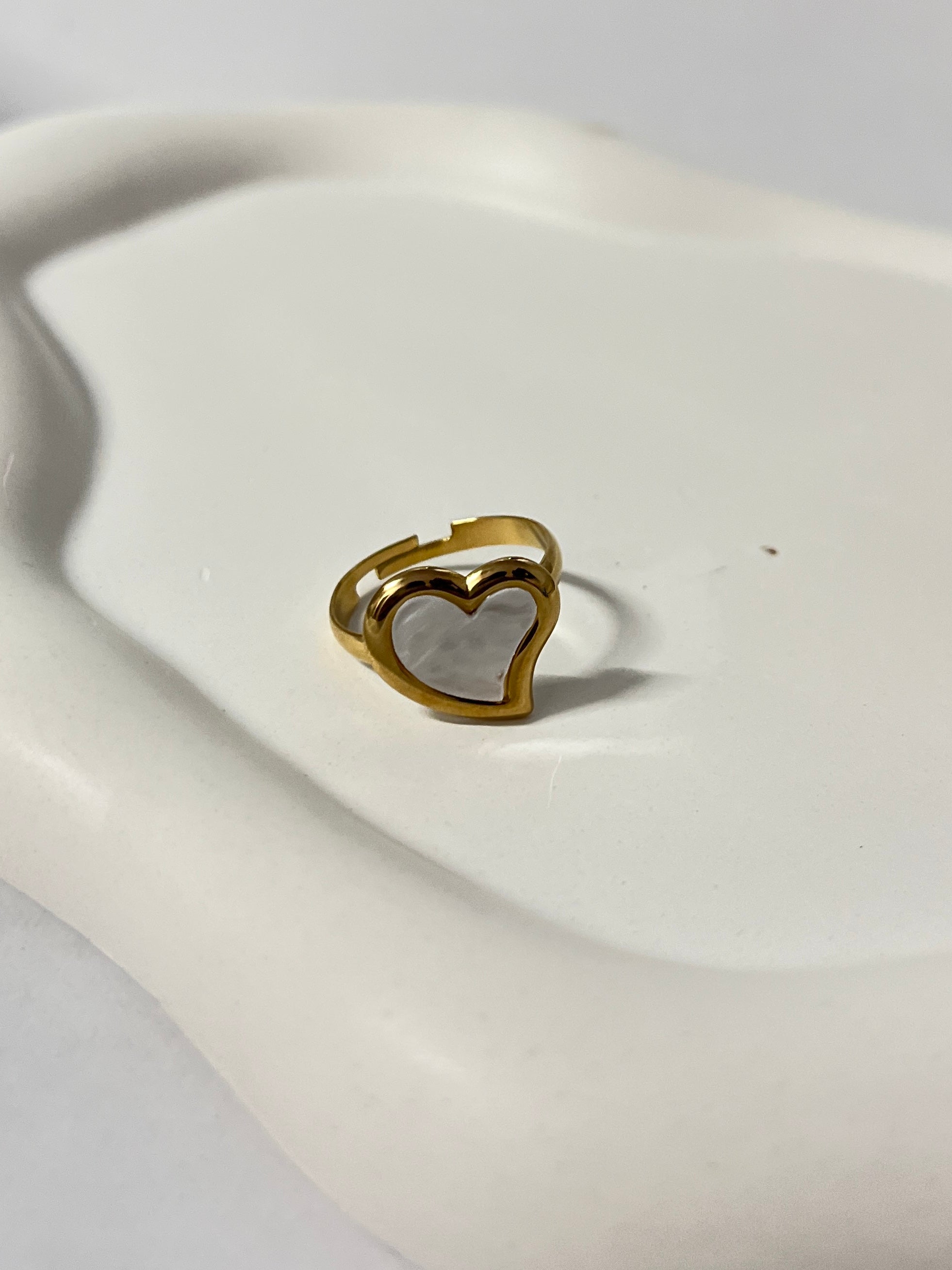 Trishya tiny heart ring