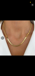 Seoul serpent neck chain