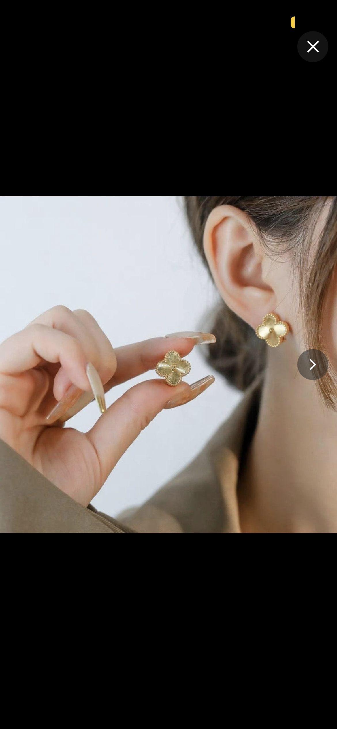 Seoul gold clover earrings
